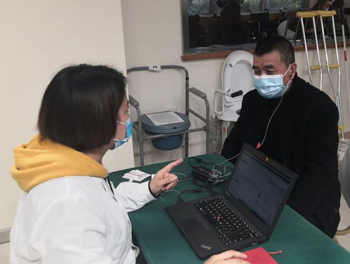 解鎖輔助器具適配新體驗 龍泉驛區開展助聽器、假肢及矯形器適應性訓練